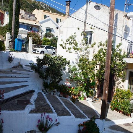 Villa Family House In Lakones Paleokastritsa Exterior foto